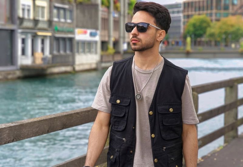 Fashion-Influencers-Aman-Bhadouria